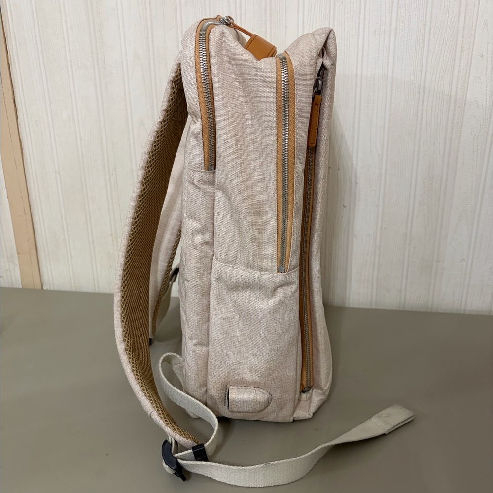 Nordace Cream Everyday Minimalist Backpack - Picture 10 of 13